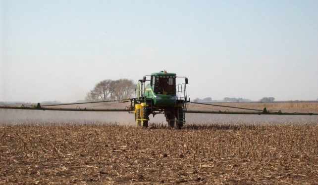 Un freno a los agroquímicos: Los ambientalistas contraatacan en Entre Ríos y la justicia debe expedirse