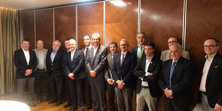 Aracre no estaba solo: Medio sector agroindustrial mostró sus ganas de negociar con Alberto, incluso antes de las elecciones