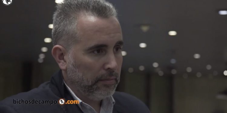 Martín Borbea Antelo, de FADEEAC, nos explica por qué el transporte de carga pide ser declarado en emergencia