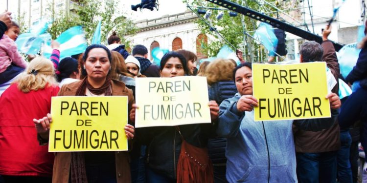 Crónicas Róbadas: “El espanto con micrófono”, o una denuncia de la complicidad mediática de Matías Longoni con el maldito agronegocio