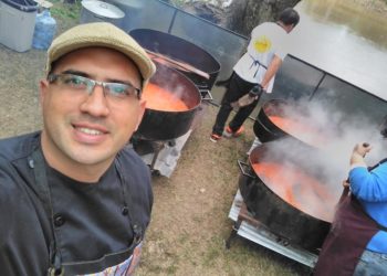 Sabores y saberes: Emilio Ocampo cocina y promueve los productos de su querido Chaco