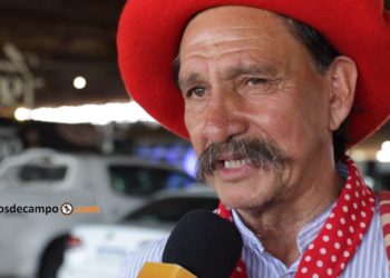 Ángel González, el resero que derramará una lágrima por la mudanza de su querido Mercado de Liniers