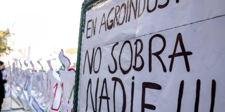 Agricultura tiene ahora 22% menos de empleados: La filmina que nadie quiere mostrar, pero de la que es necesario hablar