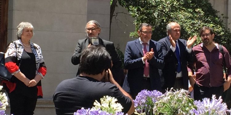 De todo como en botica: El equipo que acompañará a Luis Basterra es un mosaico de la interna del peronismo