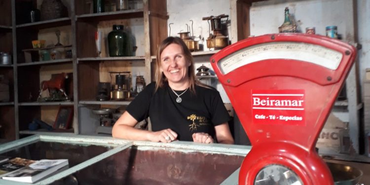 Era rubia y de ojos celestes: Anabela Cleppe es la nueva pulpera de Dufaur, en el partido de Saavedra