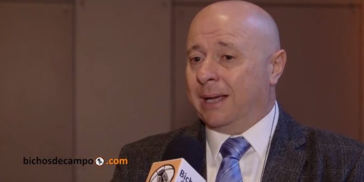 Daniel Urcía pide meditar bien la política de carnes: "No se puede tirar con escopeta; tenemos que tirar con mira telescópica"