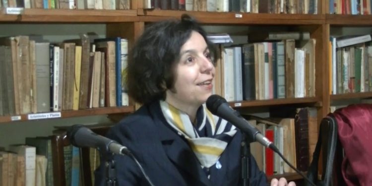 Iris Speroni: "Cuando la clase política manejaba 25% del PBI teníamos una Argentina educada, con seguridad, defensa y justicia. Hoy maneja el doble"