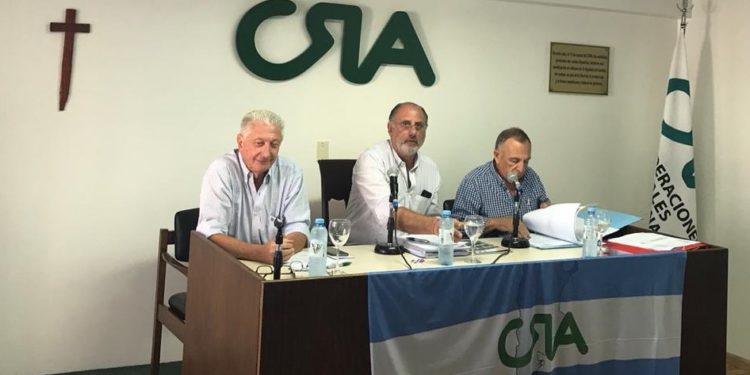 Parece que habrá que bailar con la más fea: Después de esperar en vano un guiño del gobierno, CRA pedirá un paro agropecuario