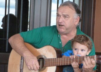 Sabores y saberes: El asesor ganadero Chaleco Padilla encontró en Raco su lugar en el mundo y por eso le canta