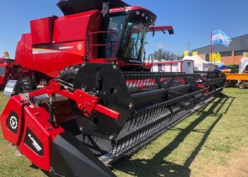 Pellizcame: Llegó gacetilla de Vasalli y dice van a producir más cosechadoras que antes