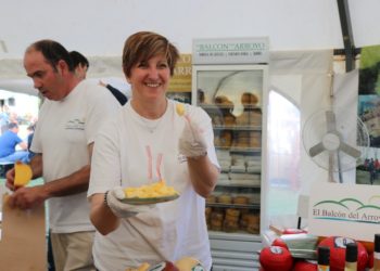 Liliana Oustry: “Al turista lo sorprende que la leche que estamos ordeñando sea para el queso que acaba de probar”