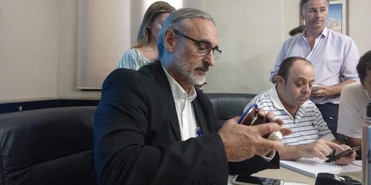 Llegó la cachetada pero no la caricia: Se oficializó la suba de retenciones a la soja pero no las compensaciones