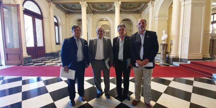 Con el Coronavirus apareció un enemigo peor que las retenciones: La Mesa de Enlace ofreció su apoyo al gobierno