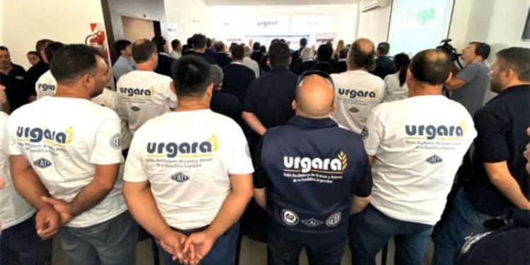 Un gremio clave teme por la salud de los trabajadores y pide suspender la actividad en acopios y puertos cerealeros