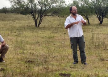 Ernesto Massa se la pasa midiendo la vegetación en las islas del Paraná: “Los humedales son los ambientes más productivos del planeta”