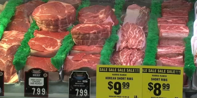 Trump declara a los frigoríficos como “servicio esencial” y evita que se detenga la faena por la pandemia