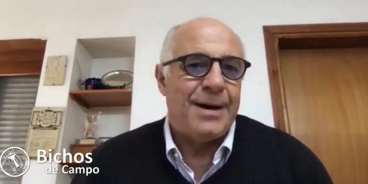 Jorge González Montaner pondera los cultivos de servicio: “Estamos voleando semillas sobre maíz o soja para no tener que entrar luego con bombas atómicas”