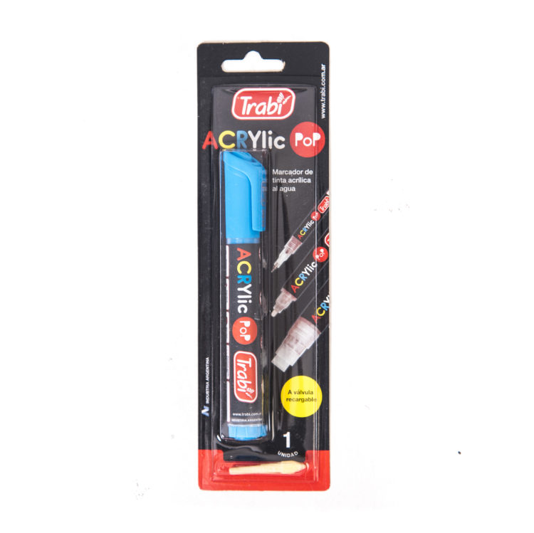 Para crear conciencia sobre el reciclado, una empresa fabrica mochilas escolares con el plástico de los silobolsas