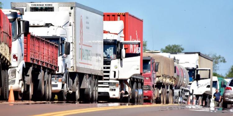 Refuerzan la cuarentena y recrudecen los controles arbitrarios en provincias y municipios: Advertencias del transporte y silencio del agro