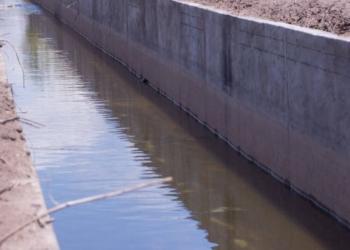 ¡Falta el agua! “Está mal pensar que este es un problema solo de los regantes”, dice la experta Marcela Andino