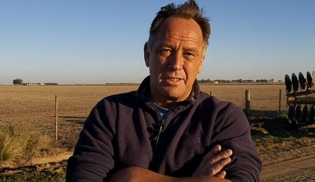 Gabriel De Raedemaeker, tras el incendio de su campo: “No hay un mensaje condenando la situación y eso puede dar pie a que la gente lo siga haciendo”