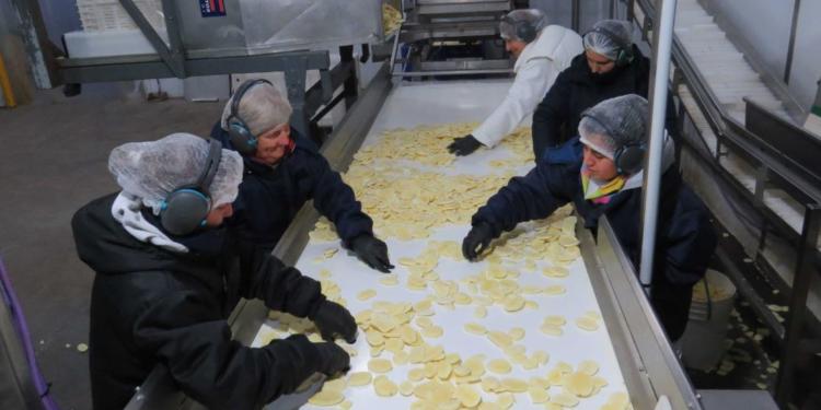 Crónicas Robadas: Una empresa familiar de Balcarce logró exportar papas precocidas por primera vez a Brasil