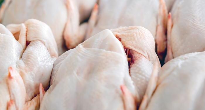 Con el pollo tocando un récord histórico de 50 kilos anuales, es muy alto el consumo interno de carnes en medio de la cuarentena