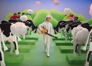 Burger King asegura que sus vacas se tiran menos gases y que así ayudan a frenar el cambio climático