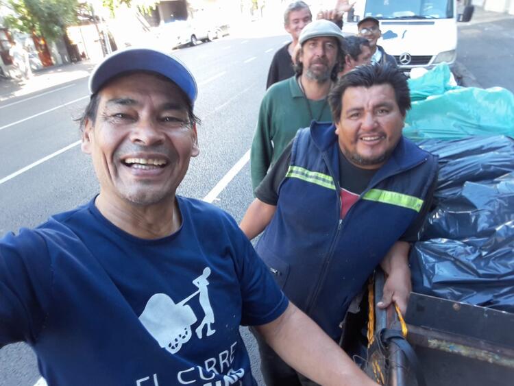 Coco Niz es un bicho de campo en la ciudad de la furia: Recicla nuestras vidas desde una cooperativa de cartoneros