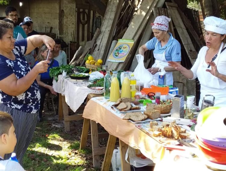 Sabores y saberes: En contra de la comida chatarra, Marita Montagnani reparte recetas para comer de modo sano y colorido