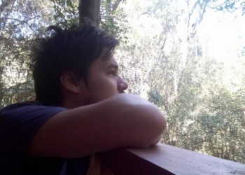 Sergio Alvez escribe con crudeza y belleza sobre viejos oficios rurales de su Misiones, como el urú y el descubiertero