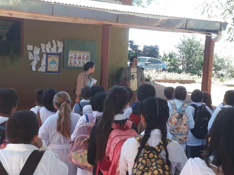 Martín Kowalewski es un especialista en monos: “Cuando el monte calla hay un peligro latente”