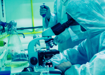 “Queremos convencer a la industria que deje la innovación microbiológica en nuestras manos”, dice Christopher Kilmurray, un atrevido científico cordobés