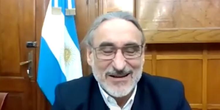 Una larga entrevista al ministro Basterra: “Nosotros queremos que se produzca y entonces necesitamos que le vaya bien al productor”