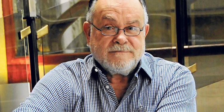 Mempo Giardinelli reclama control sobre las aceiteras: “El Río Paraná tiene entre 10 o 20 puertos exportadores que no son territorio argentino”