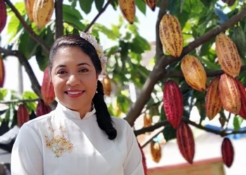 Liliana, una cacaocultora premiada en Colombia, nos cuenta cúal es el origen de los chocolates orgánicos