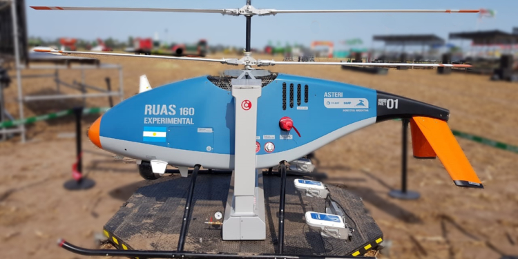 Nicolás Marinelli lleva varios años diseñando objetos voladores: Ahora pone a punto el ‘helidron’ para aplicar agroquímicos y hasta hacer siembras aéreas