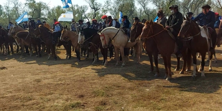 Leonardo Scarparo es vocero de los productores acusados de las quemas en el delta: “Se busca sacar al isleño del lugar y utilizar esas tierras para otra cosa”