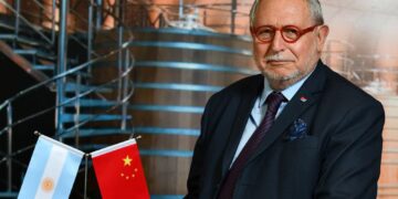 El ex embajador Diego Guelar pidió “terminar con los delirios” para no espantar las inversiones en granjas porcinas que exportarían a China