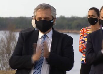 Fantasmas de estatización empezaron a sobrevolar sobre la principal boca de exportación del agro argentino: Se firmó el Acuerdo Federal por la Hidrovía