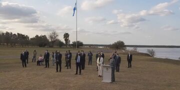 Fantasmas de estatización empezaron a sobrevolar sobre la principal boca de exportación del agro argentino: Se firmó el Acuerdo Federal por la Hidrovía