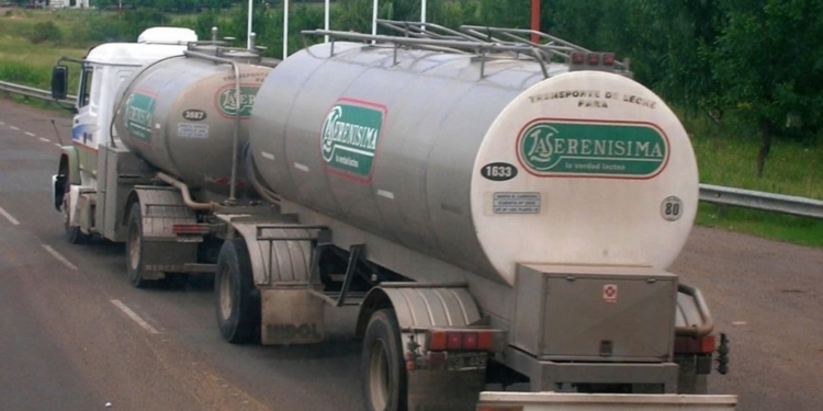 Las multinacionales ya manejan casi 40% de la leche, mientras que tras el ocaso de Sancor el cooperativismo descendió al 5%