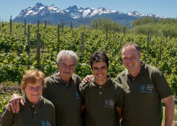 En 2010 a Sergio Rodríguez se le ocurrió que era posible hacer vino en Trevelin: Una década después se reconoció esa zona cordillerana como nueva región vitivinícola