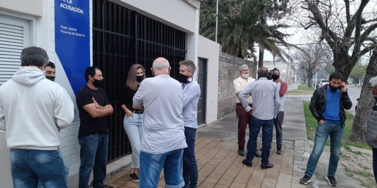 Solidarios con Víctor Fontana, una víctima frecuente del abigeato, los productores de Reconquista reclamaron al fiscal por mayor seguridad