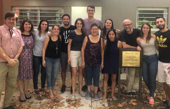 En la Fauba se animan a clonar lo que venga: Cebras, rinocerontes, burros y cebrallos, que son mezcla de cebra y caballo