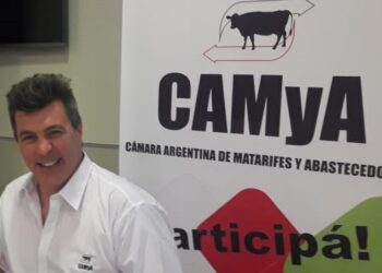 El mundo al revés: Leonardo Rafael, el matarife que impulsó a sus pares a blanquearse, ahora reclama al Estado que controle a todos