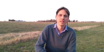 El lamento de Matías Peluffo, tambero de la cuenca oeste: “No crecemos. Somos una lechería de mercado interno y no somos competitivos para exportar”