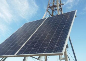 ¿Necesitás sacar agua del pozo en forma constante o hacerle llegar luz a un puesto rural? Los paneles solares pueden ser una solución