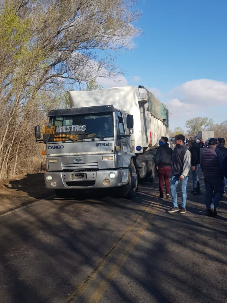 El grito de Punilla, o aquel domingo en que los productores se pudrieron de las trabas para entrar a San Luis