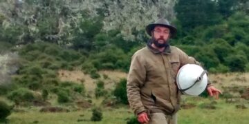 Sebastián Cabeza cría perros protectores del ganado en el fin del mundo: “Es la mejor herramienta para evitar vivir en guerra con los predadores”